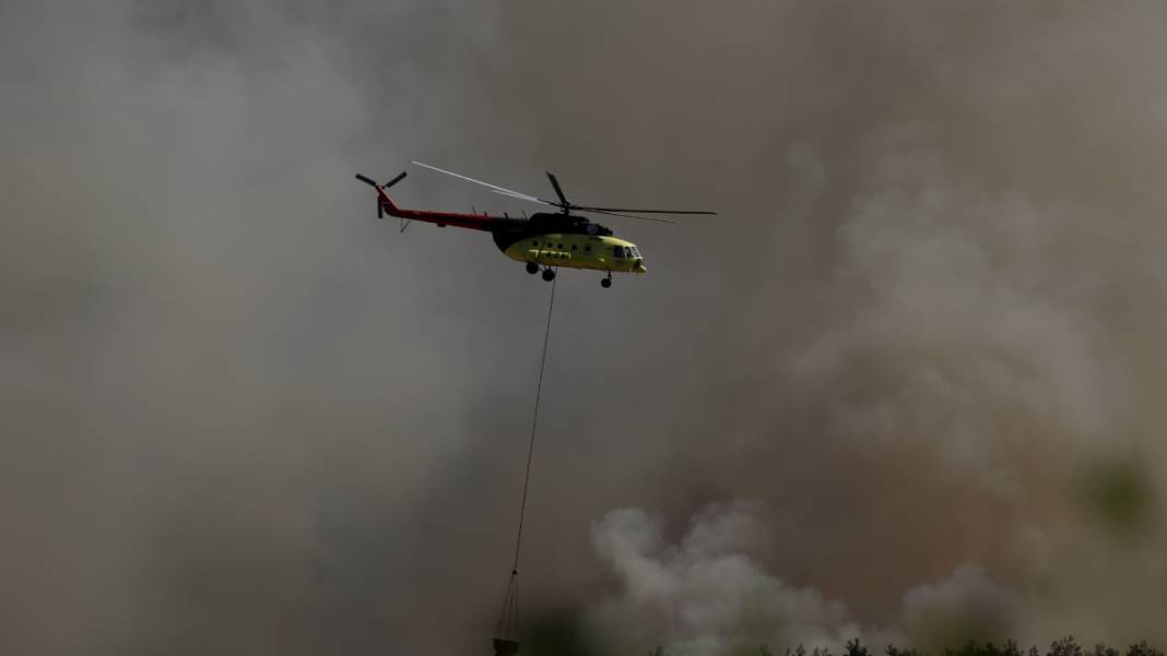Sakarya’da başlayan orman yangını sabaha kadar sürdü: Köyler boşaltıldı, TSK da devrede 6